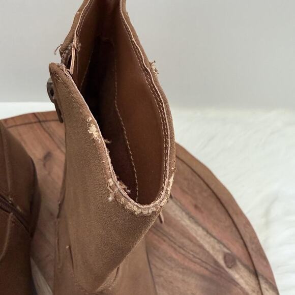 BCBG Girls Boots Girls Size 3 Tan LINDA Fringe Western Ankle Side Zip Block Heel - Picture 6 of 14